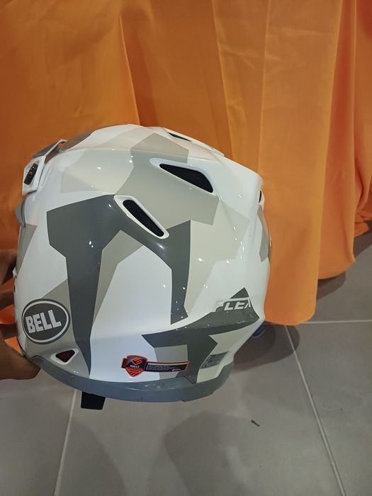 Bell Fley larhe MX helmet