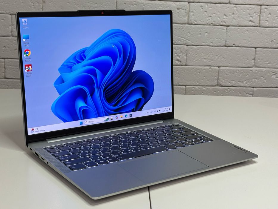 Lenovo IdeaPad Slim 5/OLED/i7-13620H/16 GB DDR5/512 GB SSD/intel UHD