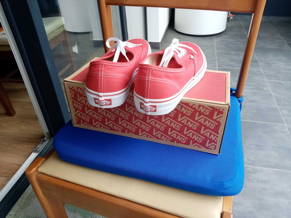 Ténis Vans Vermelhos