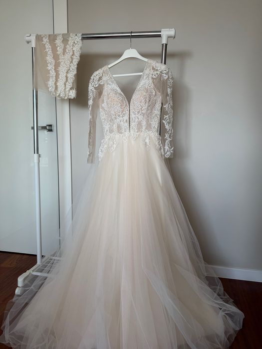 Продаю Дизайнерську Весільну сукню