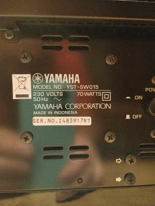 Subwoofer Yamaha YST-SW015 Piano Black