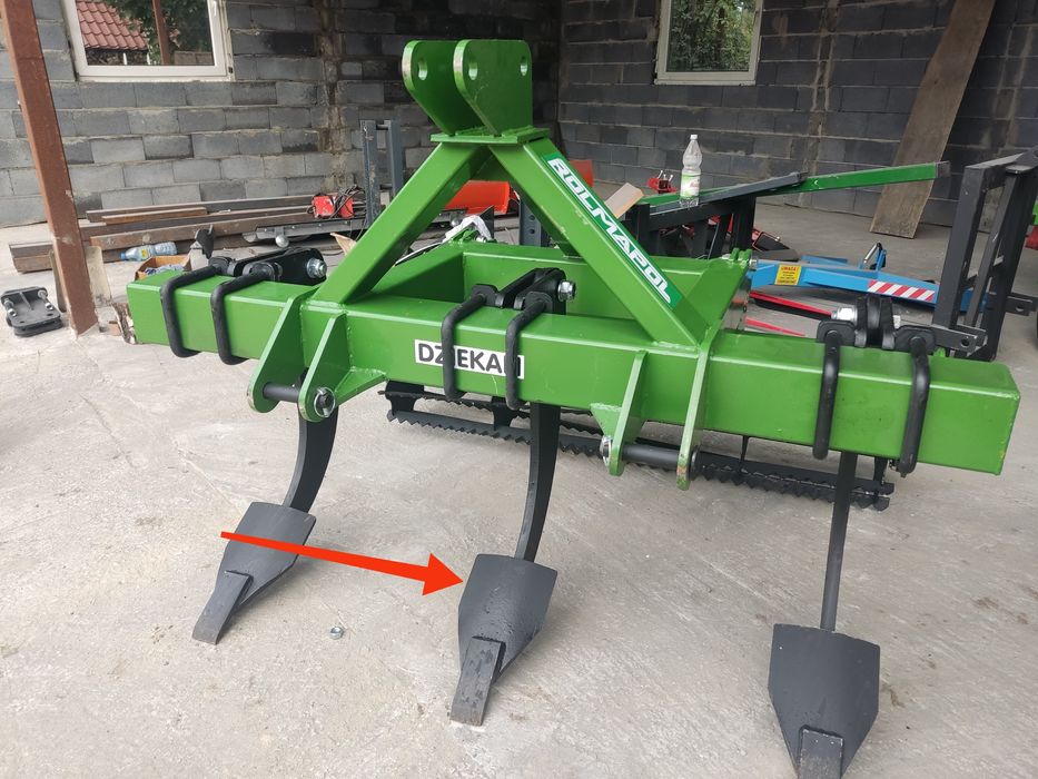 Nowa łapa na jarzmie do głębosza 50 cm roboczych Grębosz