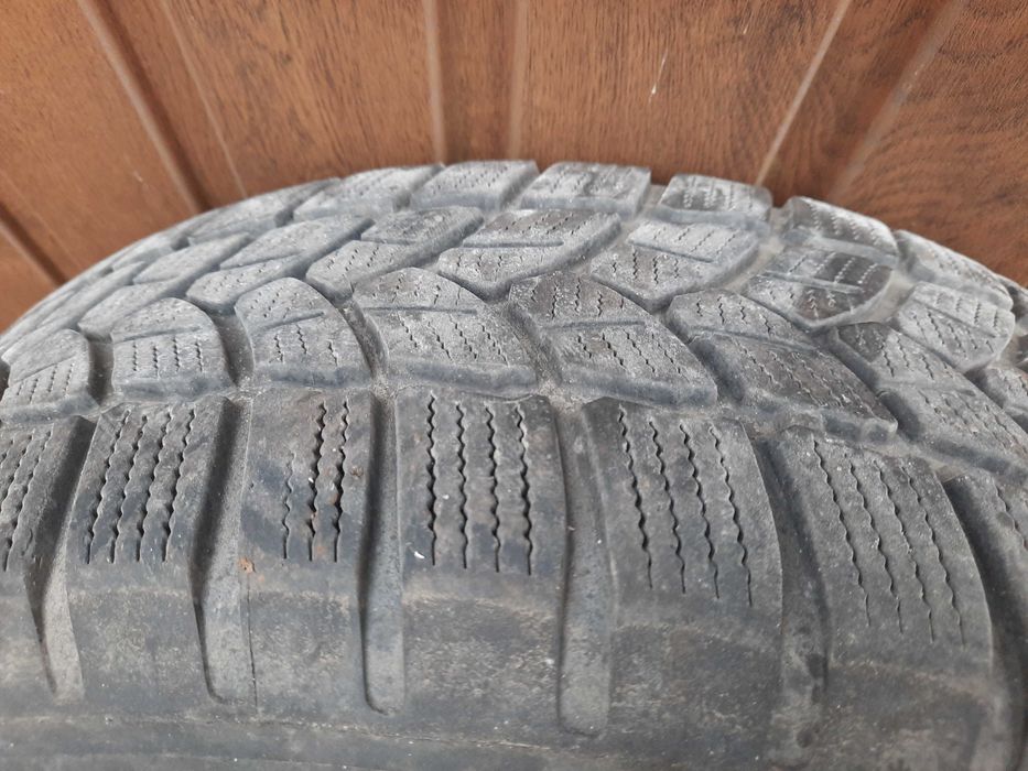 Felgi opony zimowe Volvo V40 C30 R15 Firestone