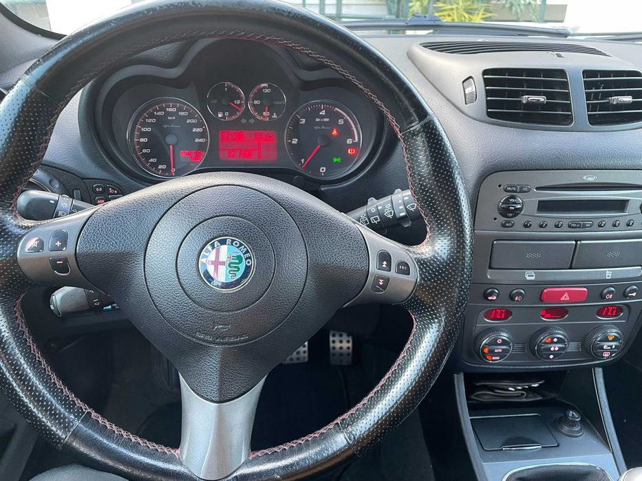 Alfa Romeo 147  Q2  1.9 JTD 16 V