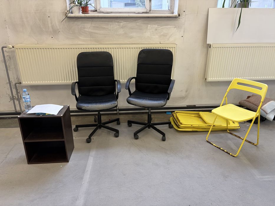 Krzesła za darmo do wydania