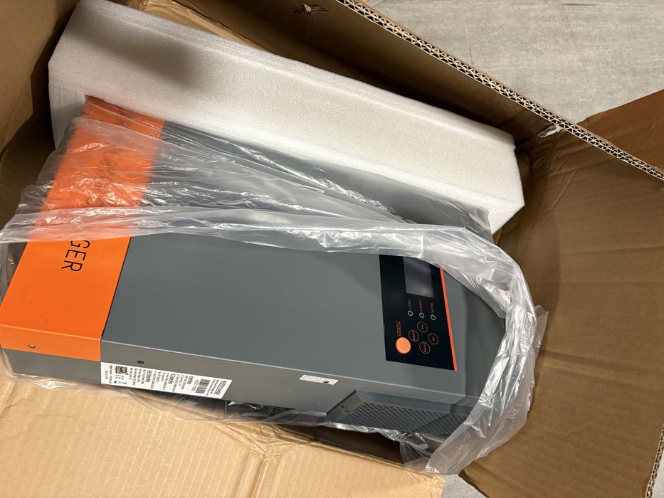 Гібридний інвертор POW-HVM5.5K-48V-P