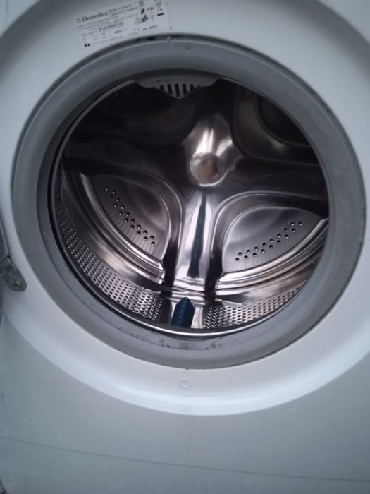 Продам Стиральная машинку electrolux