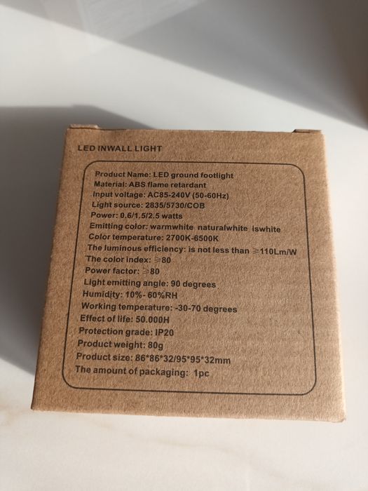 Stylowe Podświetlenie Schodów LED z Czujnikiem Ruchu – Komplet 4 szt.