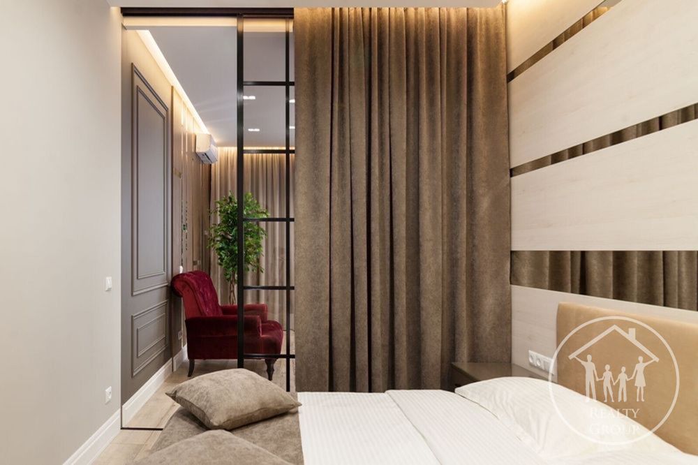 Шикарна 3-кімнатна квартира СВІТЛО Є ЗАВЖДИ вул Стефаника