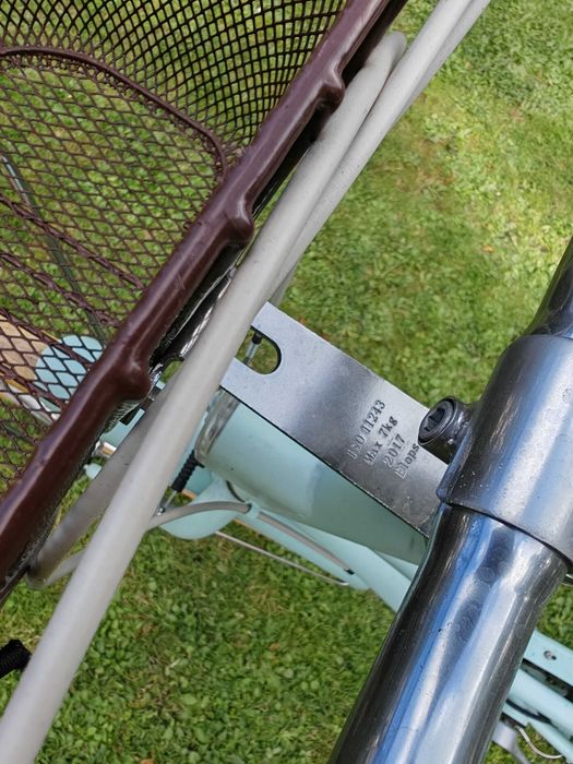 rower damski B"TWIN  bardzo ładny