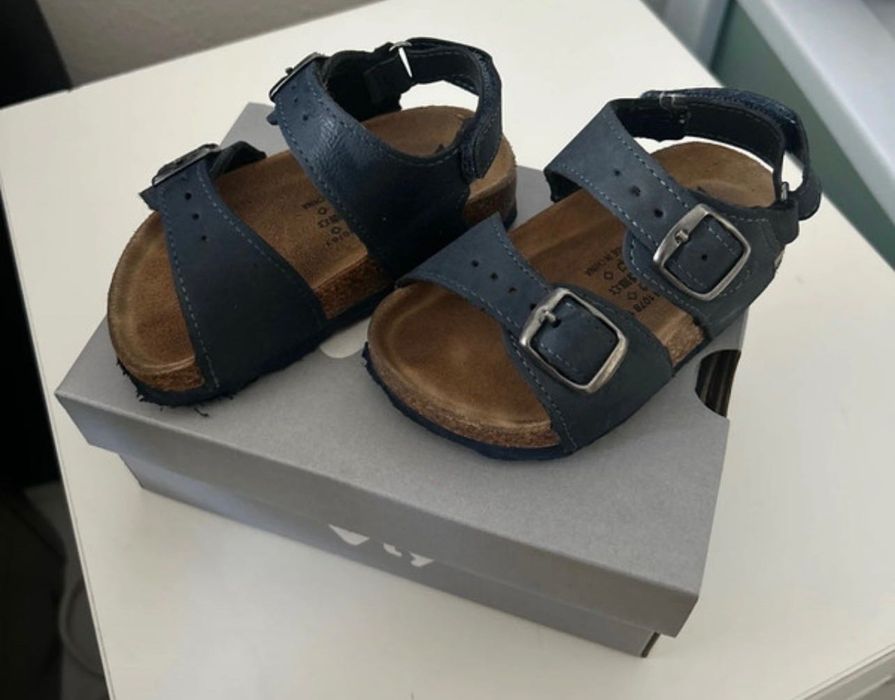Sandálias de meninos