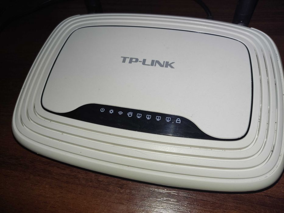 Роутер маршрутизатор  TPLink 841 нет WAN