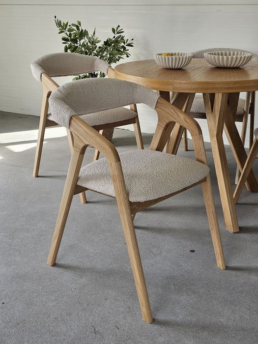 Krzesło drewniane DĘBOWE Z PODŁOKIETNIKAMI tapicerowane wygodne loft