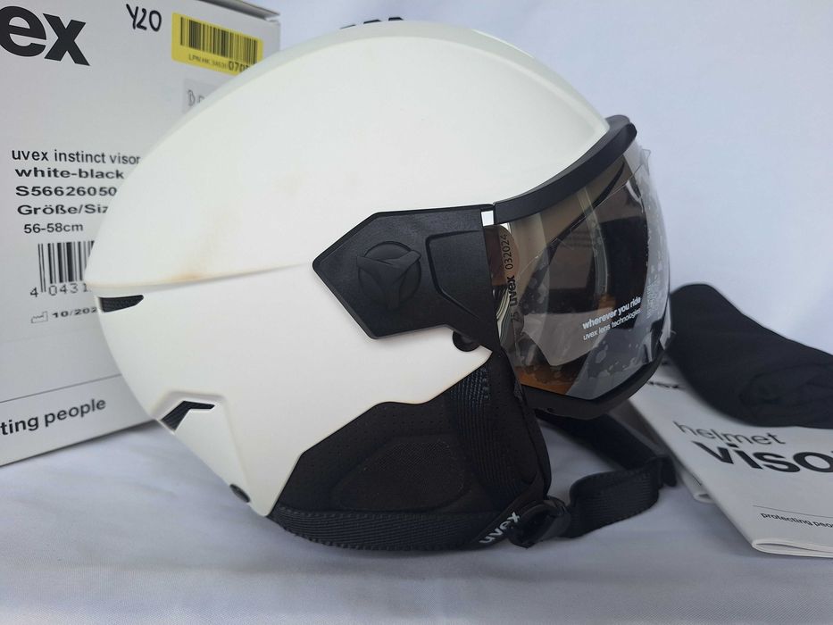 Kask narciarski Uvex Instinct Visor White Black Mat M 56-58cm