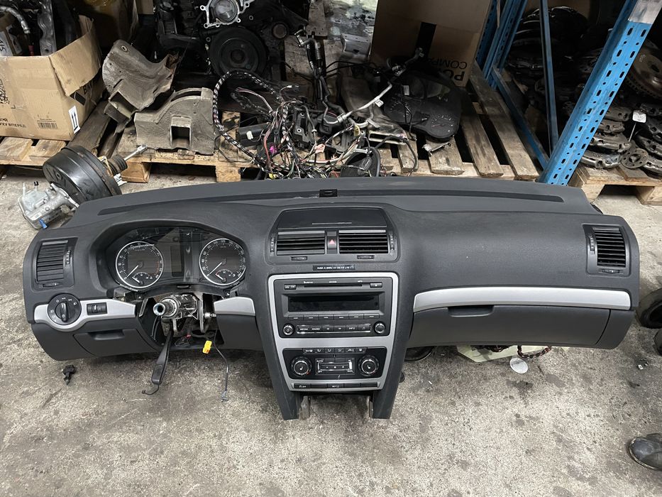 Торпедо торпеда панель Skoda Octavia A5 FL рест