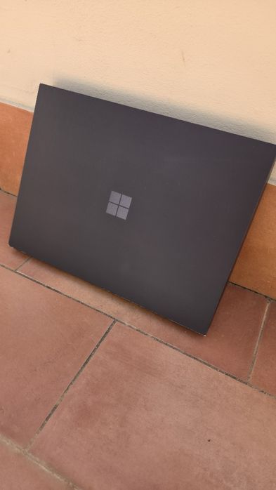 Microsoft Surface Pro, Snapdragon Elite