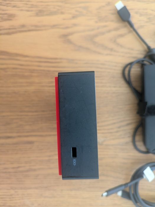 Lenovo Thinkpad Dock Station  USB-C Gen2 + Carregador 90W (ADLX90NDC3A)