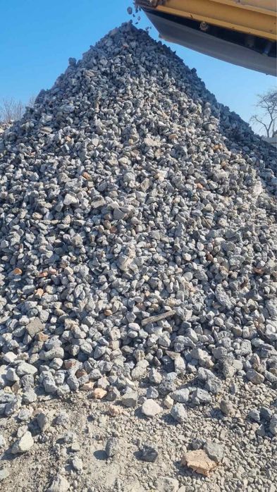 Бой бетона, вторичный щебень , отсев