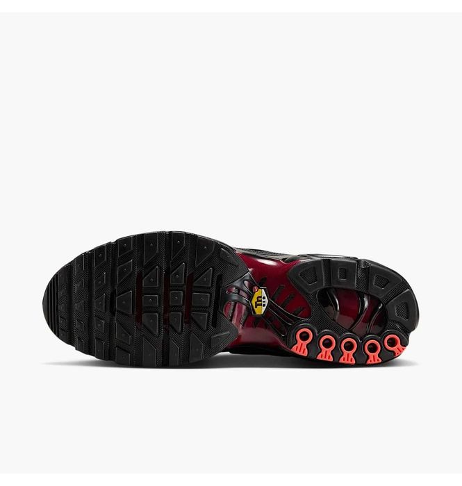 Кросівки Nike Air Max Plus Black/Red
