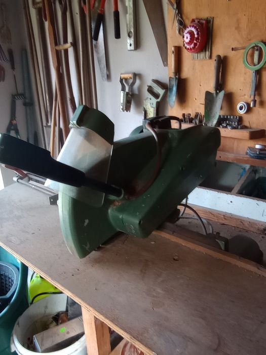 Piła tarczowa, kątowa, bardzo solidna