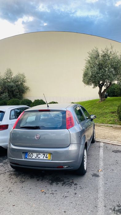 Fiat punto grande (2010)