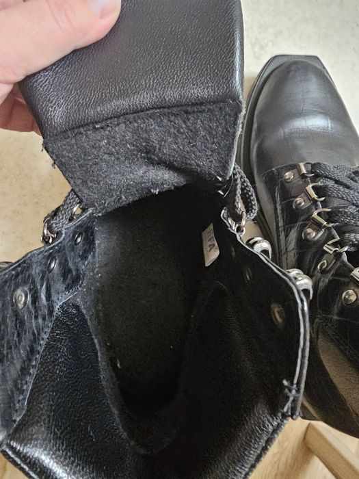 Ботінки жіночі шкіряні