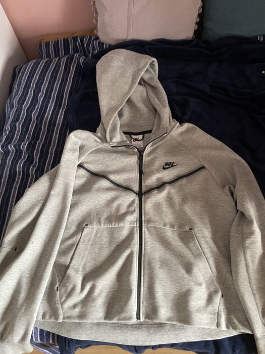 Casaco tech flece da nike cinza