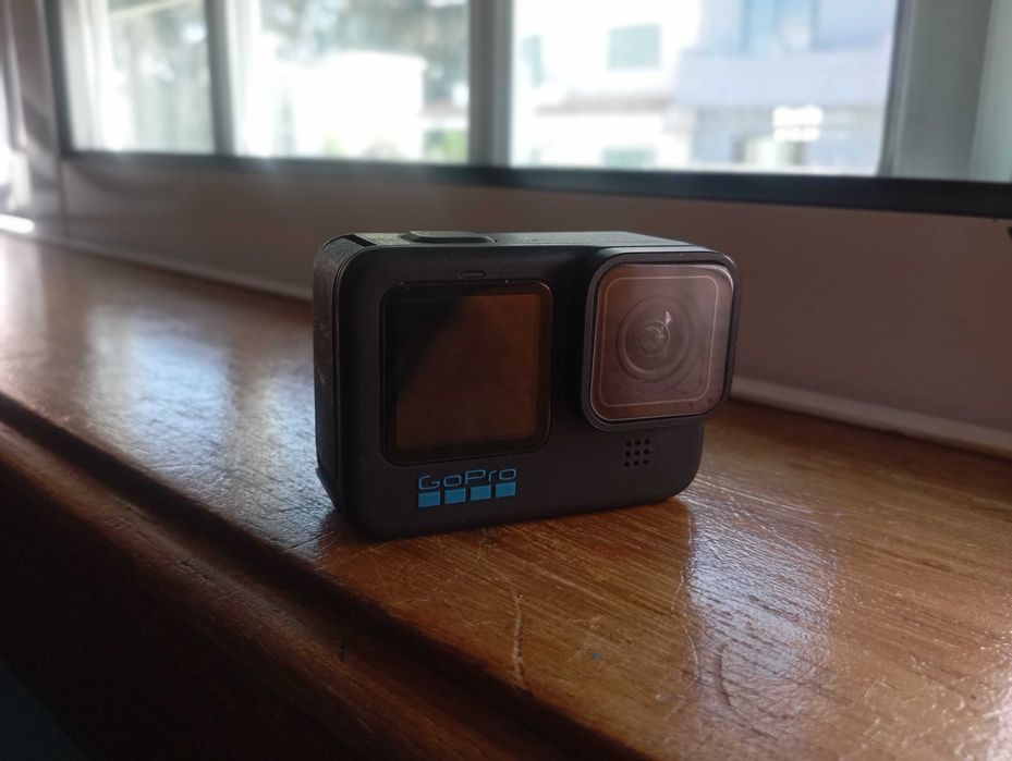 Go Pro Hero 10 black + acessórios e baterias extra