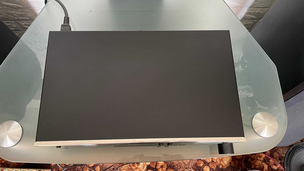 Стерео тюнер Aura TU-80