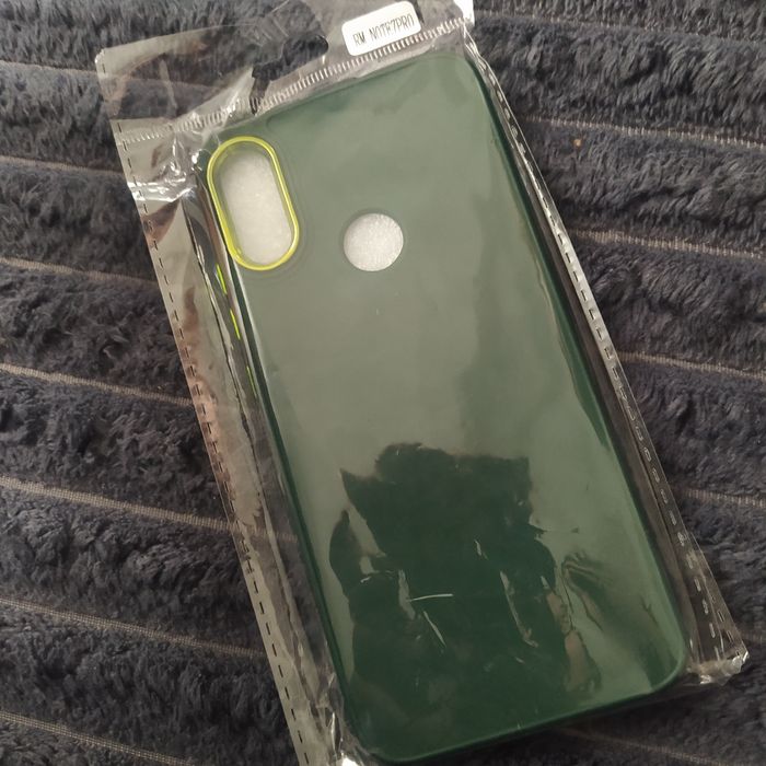 Чохол на ксіомі редмі нот 7