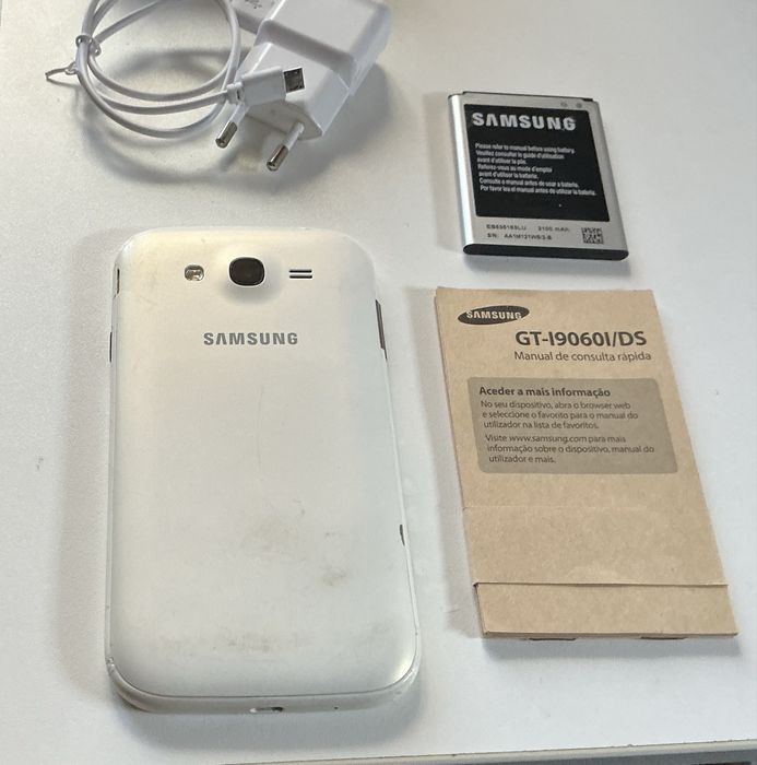 Samsung Galaxy Grand Neo Plus Duos para Peças carrega mas não liga