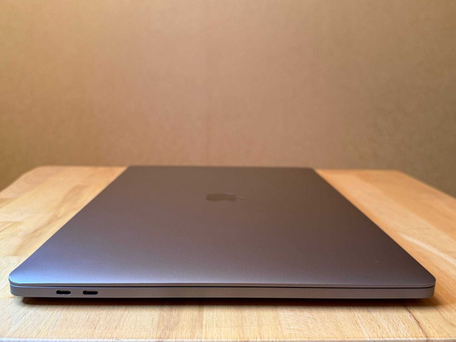MacBook Pro 16 2019 32 512 i9