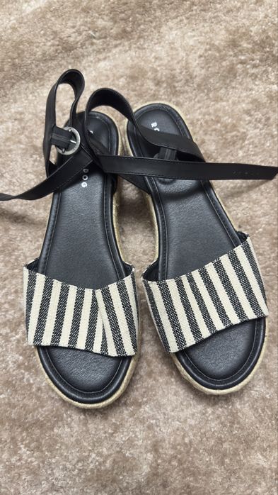 Босоніжки rocket dog 41 розмір