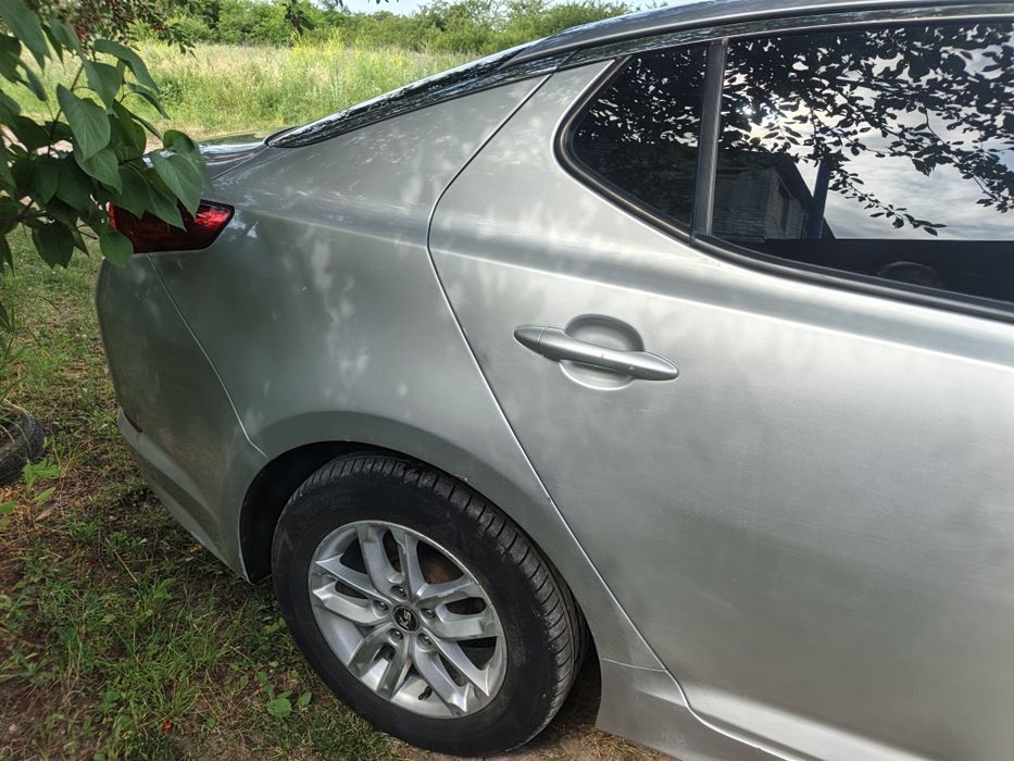 Продам машину Kia k5