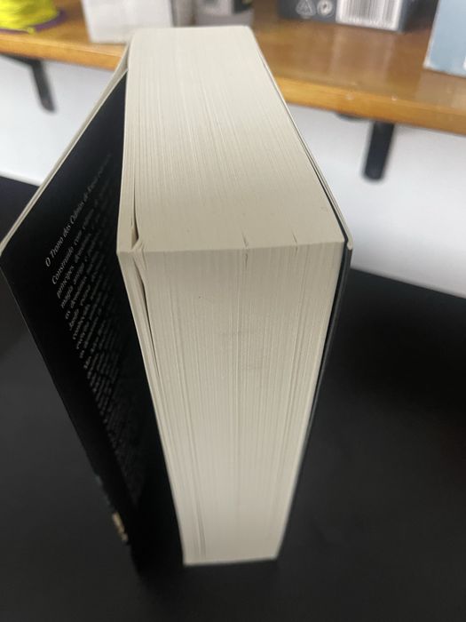 Livro O Trono dos Crânios
