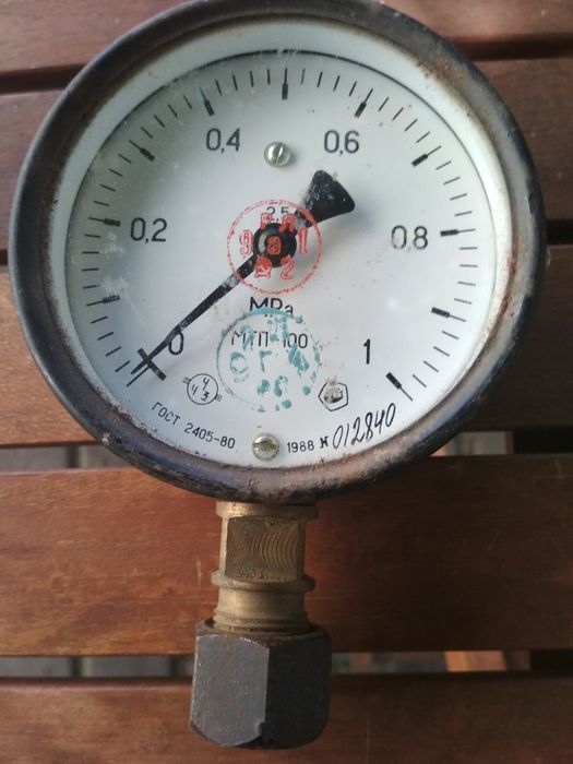 Манометр до 1 МРа