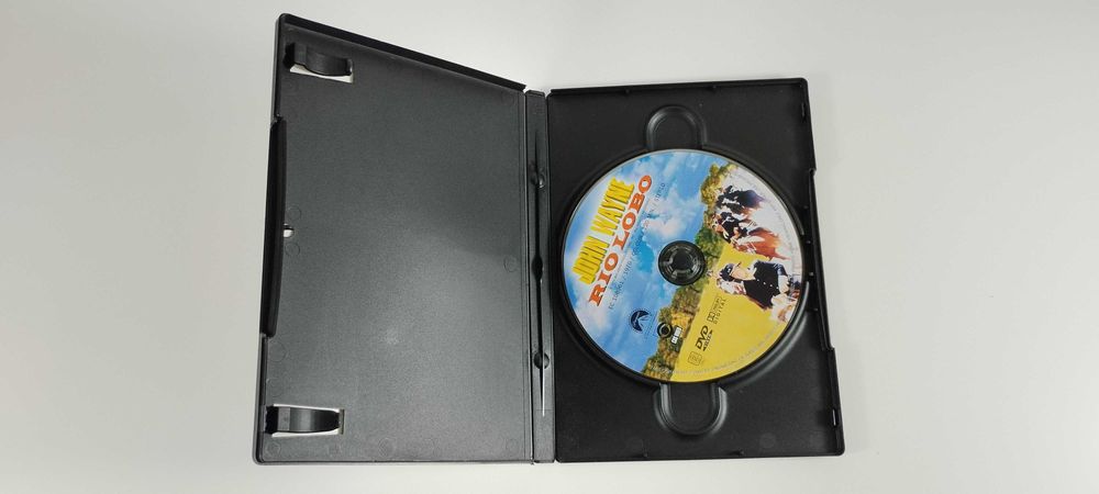 DVD Rio Lobo John Wayne - Western