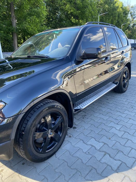 Продам BMW X5 e53
