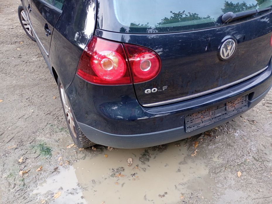 Zderzak tył VW golf 5