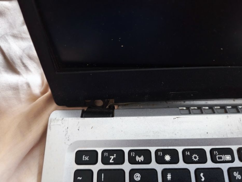 Acer Aspire 3 i5 1135g7 4gb ram wlutowane A315-58G-56DW