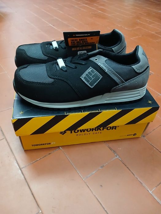 Sapatos de segurança nr 42