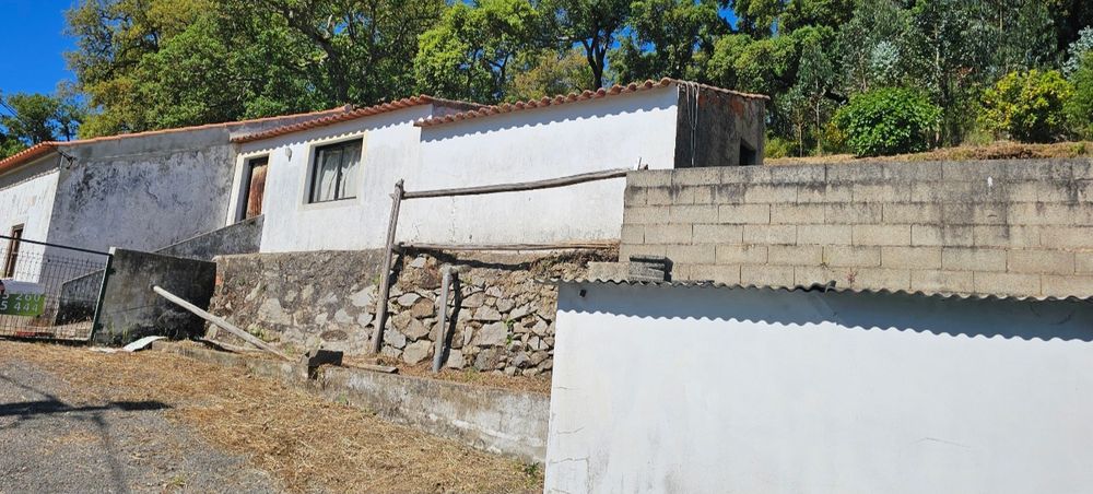 Casa  em Monchique. (PARTICULAR)