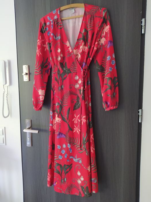 Czerwona sukienka midi H&M r. 40