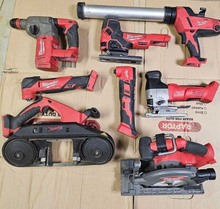 Milwaukee M18 zestaw narzedzi