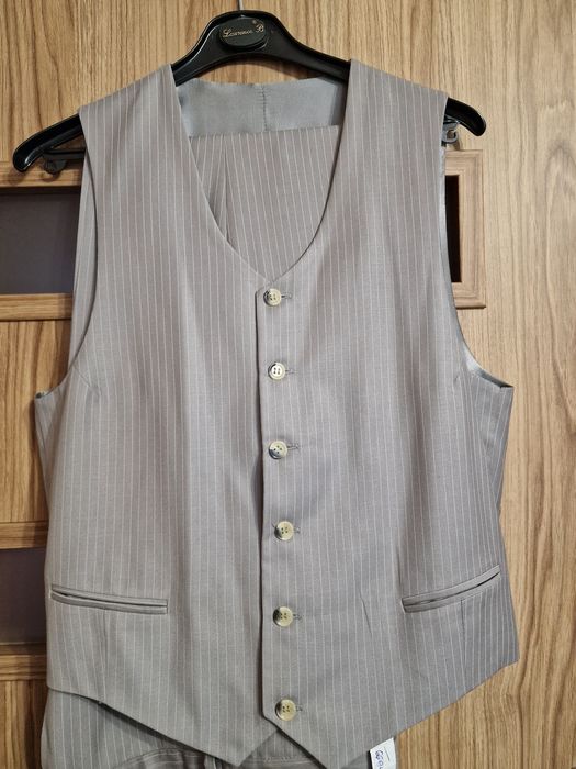 Garnitur męski r. 48