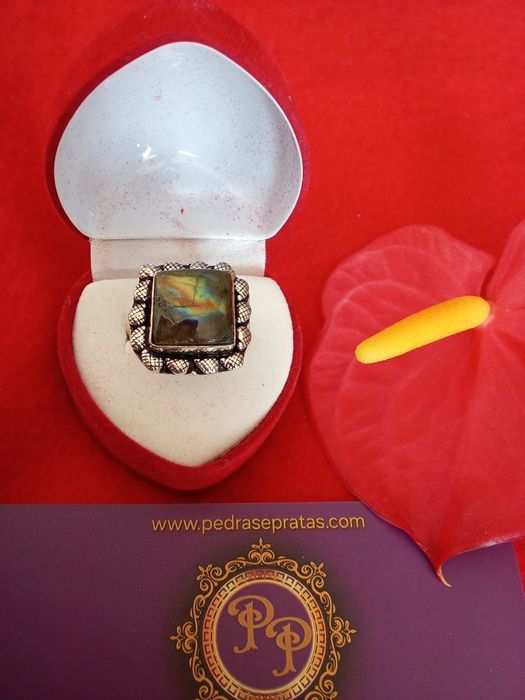Anel em Prata com Labradorite   Feito à Mão