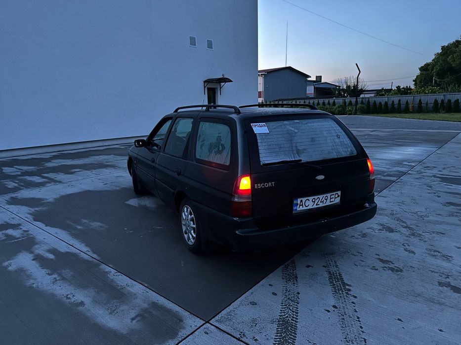 Продам Ford escort  1.4