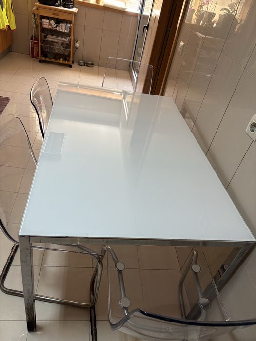 Vidro de mesa Ikeia