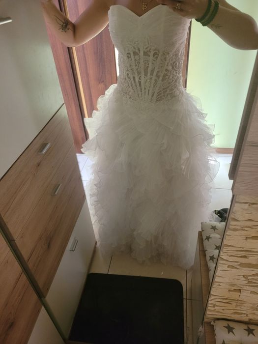 Suknia ślubna /r.36