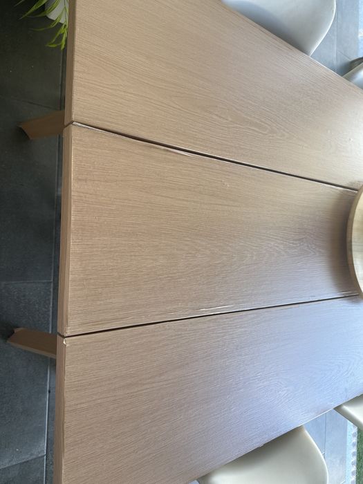 Mesa com cadeiras